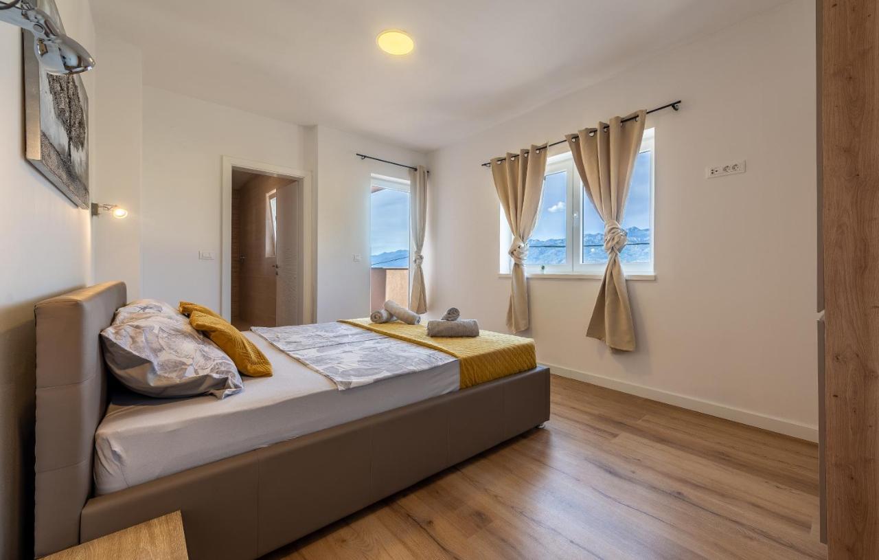 Private House Villa Velebita Razanac Bagian luar foto