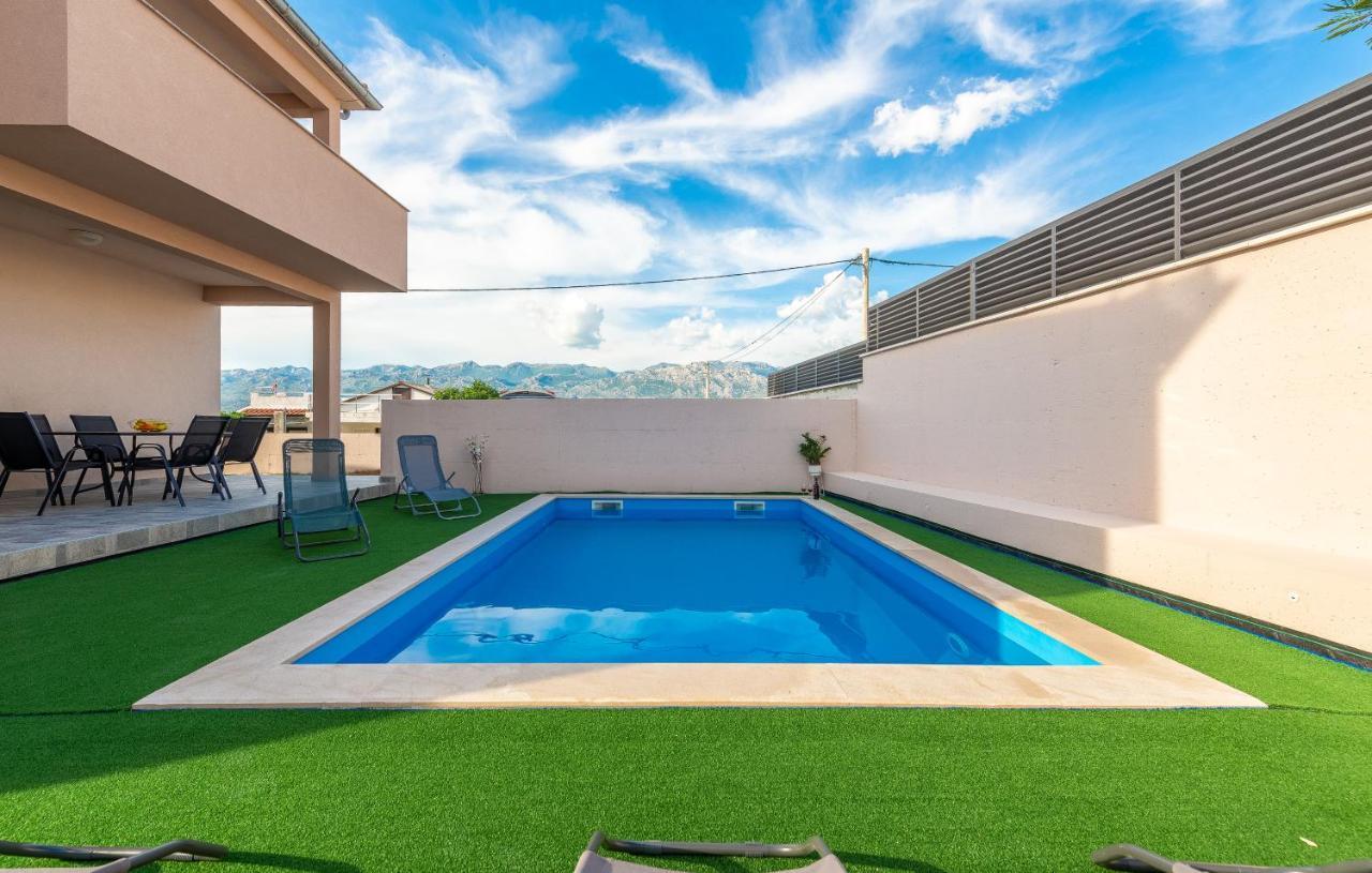 Private House Villa Velebita Razanac Bagian luar foto