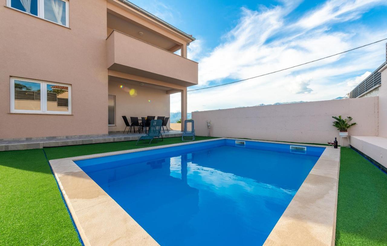 Private House Villa Velebita Razanac Bagian luar foto